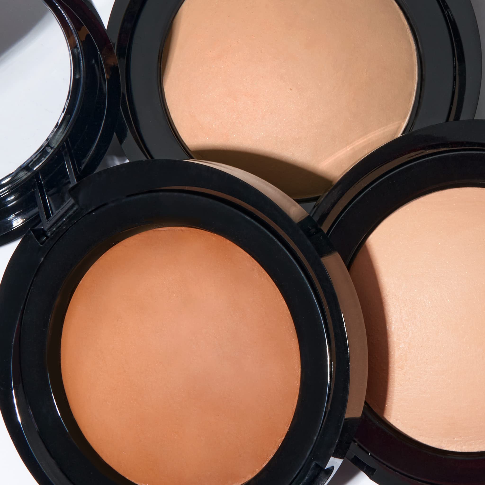 LAURA GELLER NEW YORK Baked Blurring + Setting Powder, Translucent Makeup Setting Powder For Soft-Focus Finish, Minimize Fine Lines and Pores, Light/Medium - Image 6