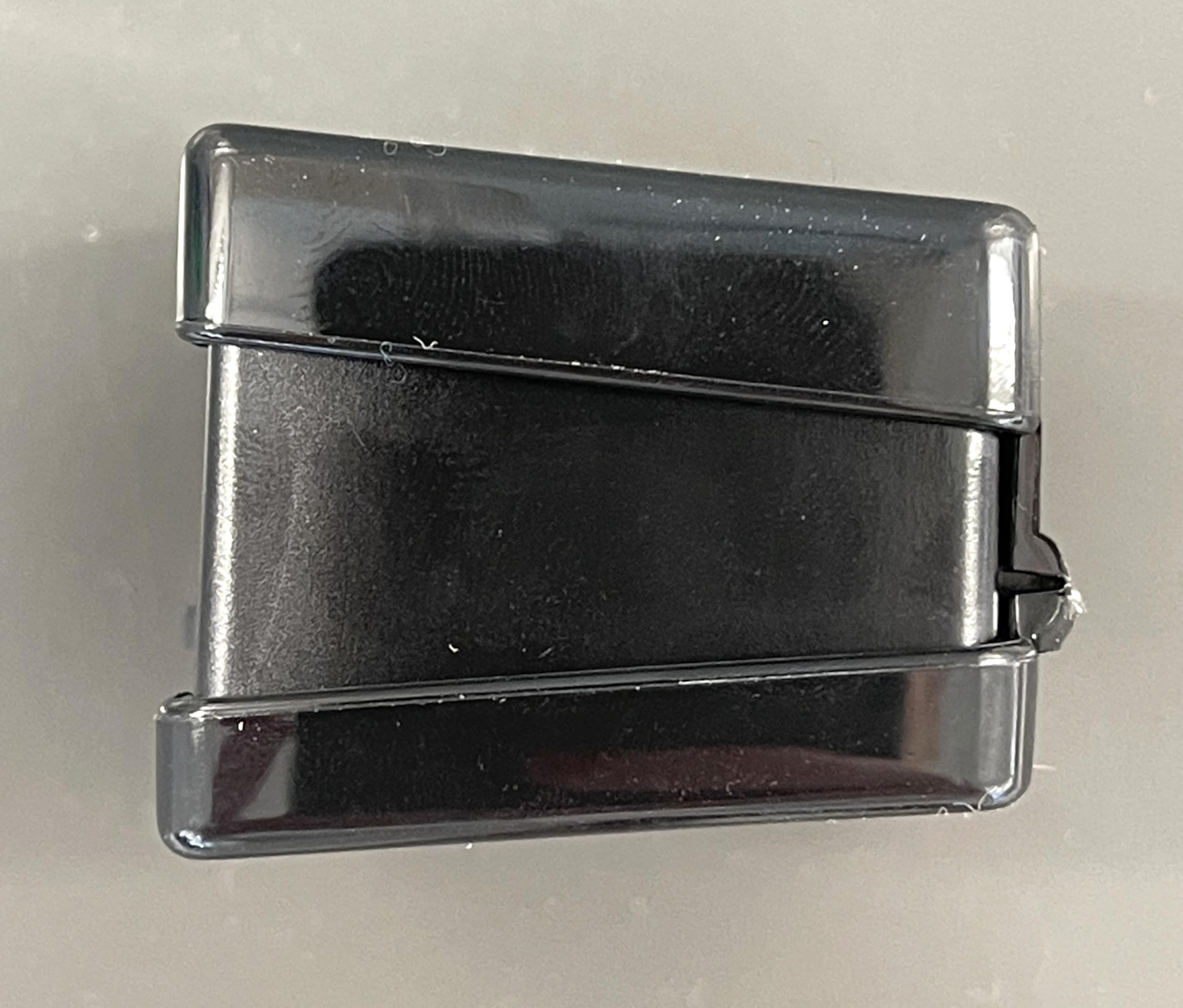 LAURA GELLER NEW YORK Eye + Lip Cosmetic Pencil Sharpener - Easy to Clean - Eyeliner, Lip Liner and Eyebrow Pencil Sharpener - Image 7