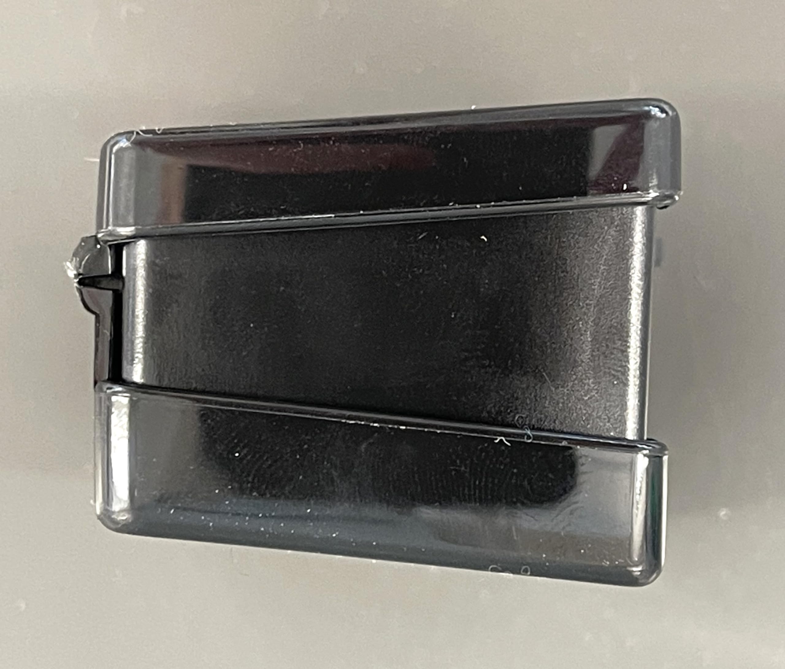 LAURA GELLER NEW YORK Eye + Lip Cosmetic Pencil Sharpener - Easy to Clean - Eyeliner, Lip Liner and Eyebrow Pencil Sharpener - Image 8