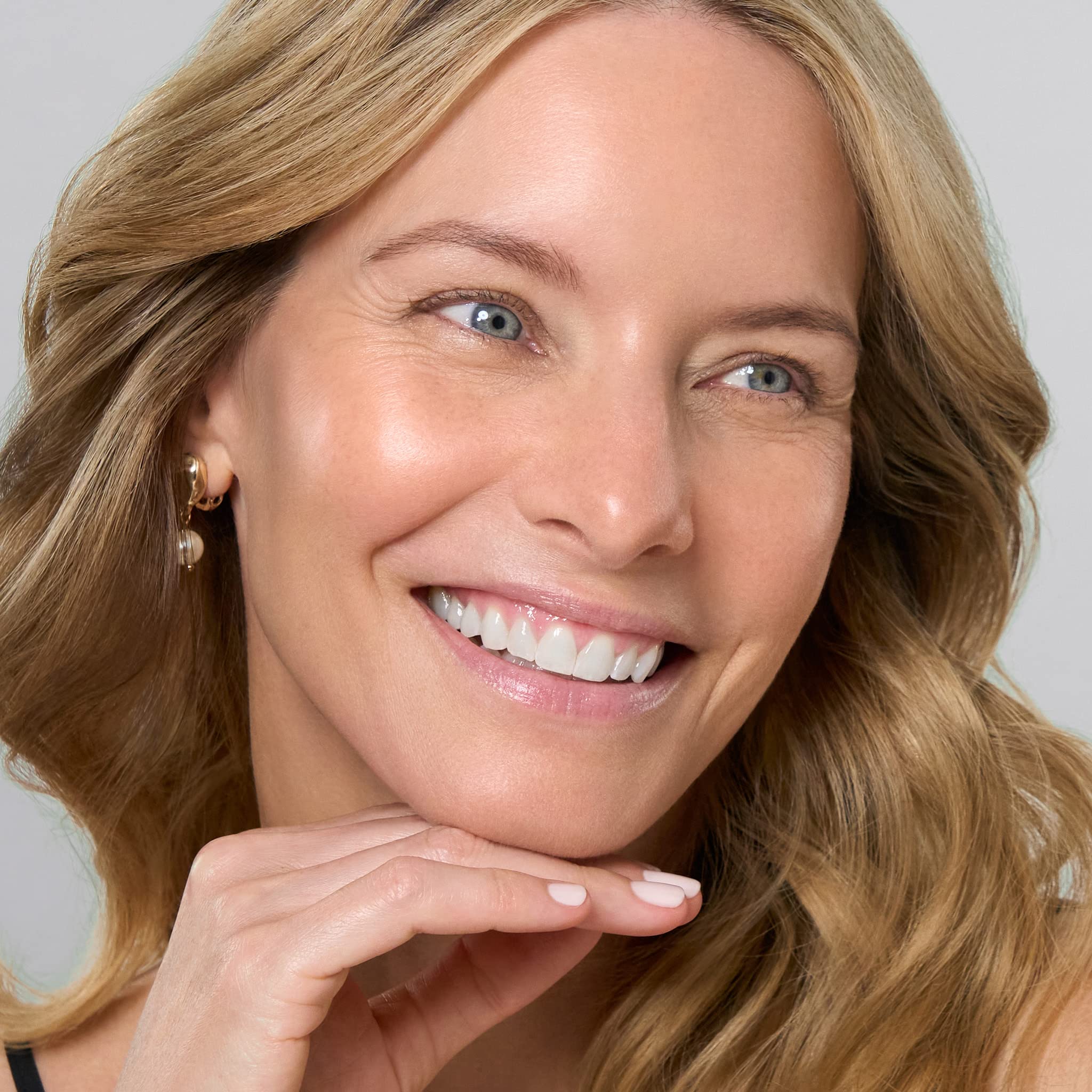 LAURA GELLER NEW YORK Instant Vacation 2pc - Baked Bronze-n-Brighten Powder - Deep + Spackle Skin Perfecting Makeup Primer - Image 5